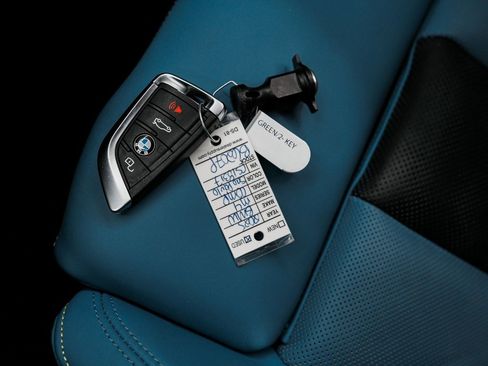 Used 2025 BMW M4 xDrive Competition w/ Executive Package image 23