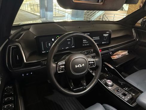 Certified 2025 Kia Sorento SX Prestige AWD/4WD image 7