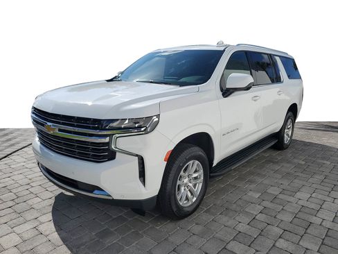 Used 2023 Chevrolet Suburban LT RWD image 3