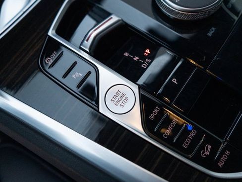 Used 2024 BMW X6 xDrive40i w/ Premium Package image 28