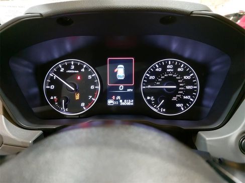 Used 2024 Subaru Crosstrek 2.0i Premium image 18