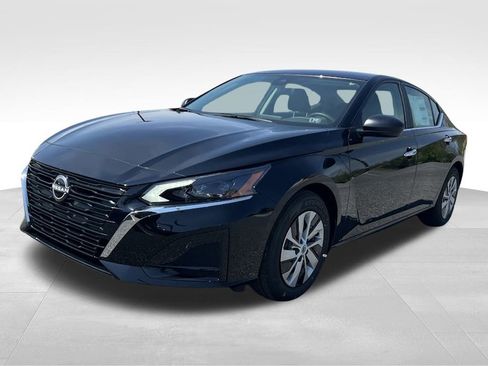 New 2025 Nissan Altima 2.5 S image 2