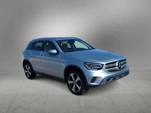 Used 2022 Mercedes-Benz GLC 300 4MATIC w/ Premium Package Lite image 2