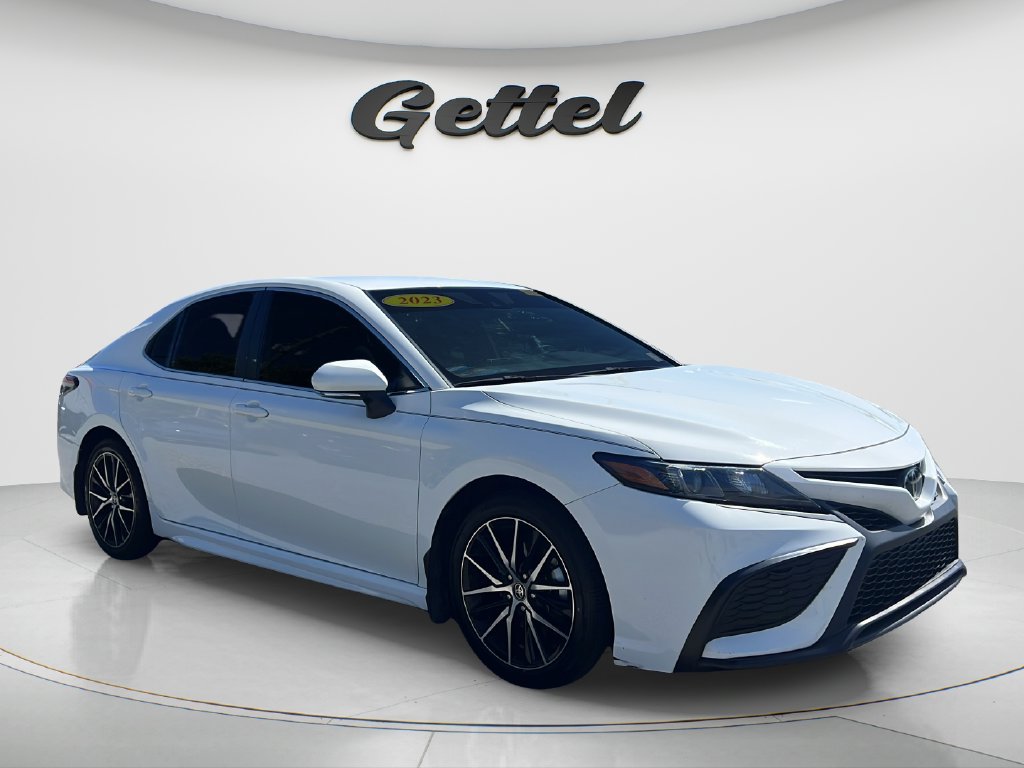 Used 2023 Toyota Camry SE FWD image 10