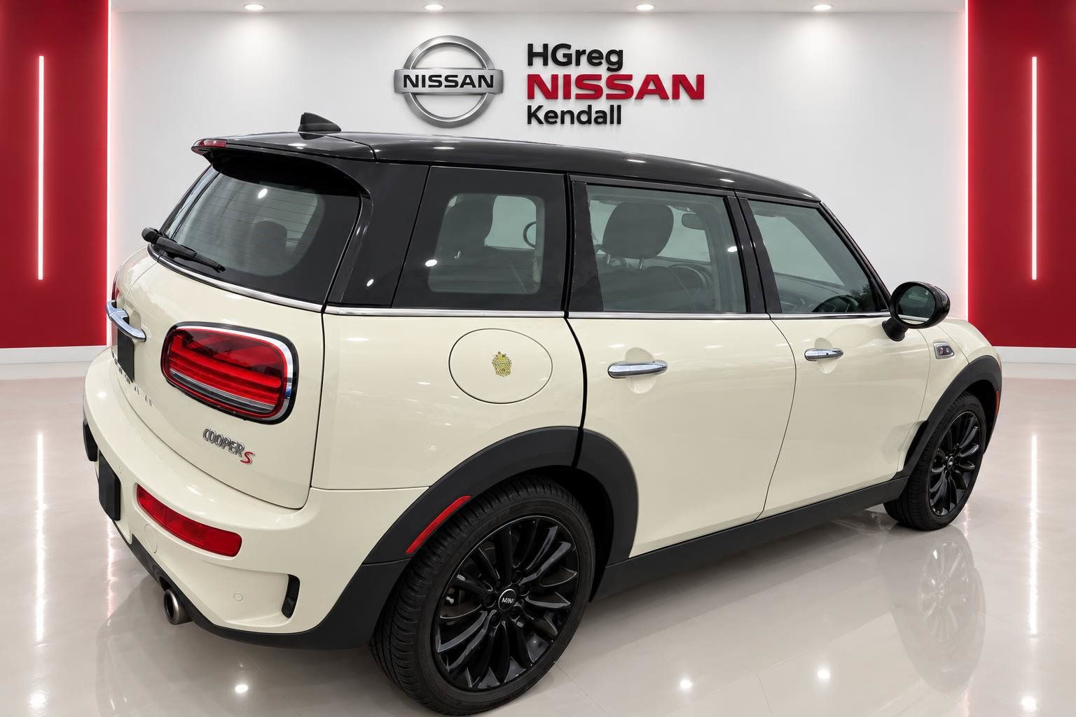 Used 2020 MINI Cooper Clubman S FWD image 4