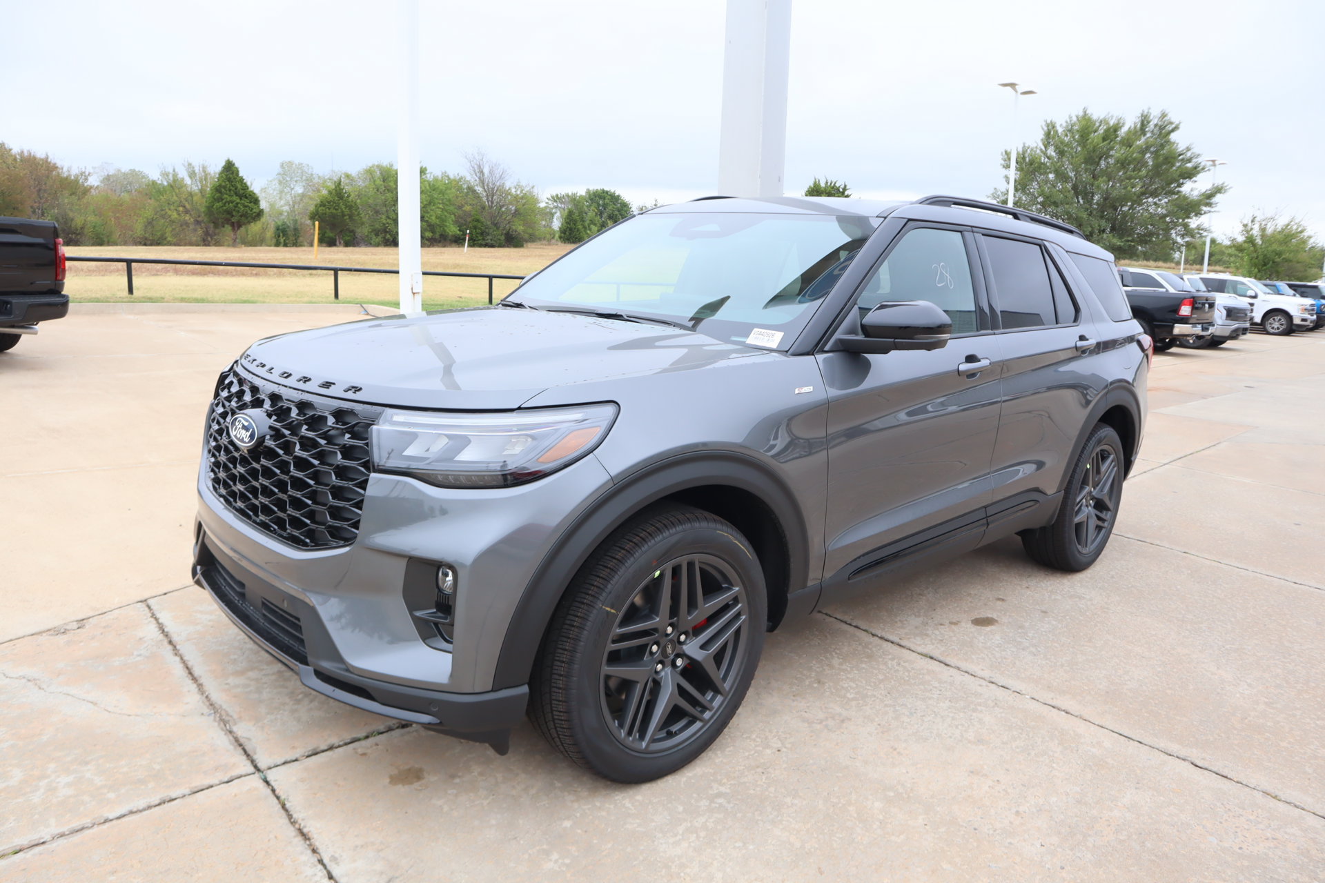 New 2027 Ford Explorer ST-Line w/ Premium Package AWD/4WD image 11