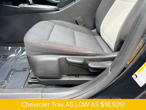 Used 2024 Chevrolet Trax RS w/ Driver Confidence Package FWD image 10