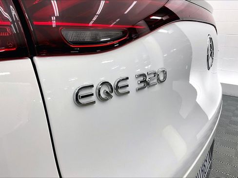 Used 2026 Mercedes-Benz EQE 320 4MATIC SUV image 29