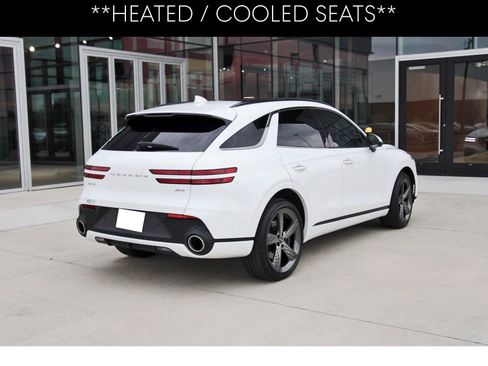 Used 2025 Genesis GV70 2.5T Sport Prestige w/ Sport Prestige Package image 8