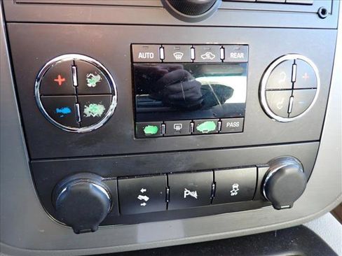 Used 2014 GMC Yukon XL SLT w/ SLT-2 Equipment Package image 22