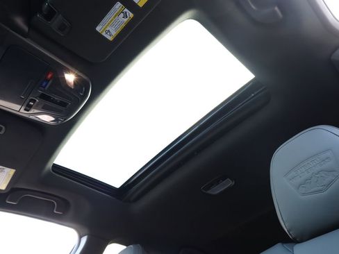 Certified 2025 Subaru Outback Wilderness image 9