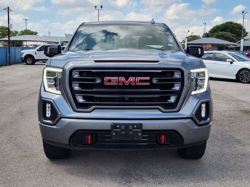 Used 2022 GMC Sierra 1500 AT4 w/ AT4 Premium Package AWD/4WD image 2
