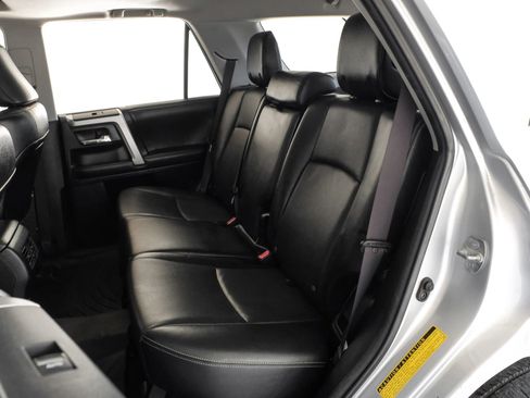 Used 2016 Toyota 4Runner Limited image 40