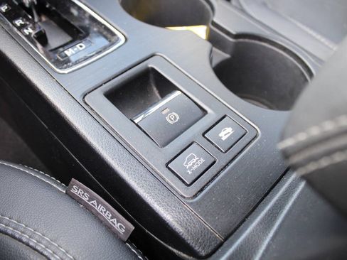 Used 2018 Subaru Outback 2.5i Limited AWD/4WD image 17