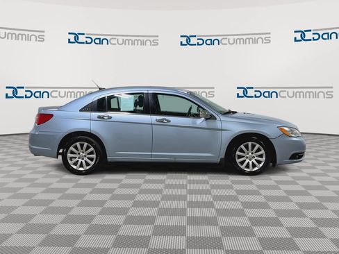 Used 2014 Chrysler 200 Limited w/ Sun/Sound Group FWD image 9