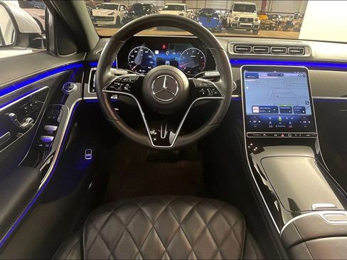 Certified 2023 Mercedes-Benz S 580 4MATIC Sedan image 5