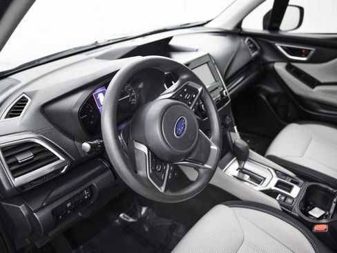 Used 2023 Subaru Forester Base image 16