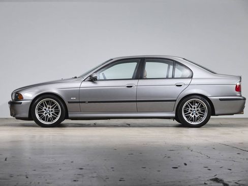 Used 2003 BMW M5 RWD image 8