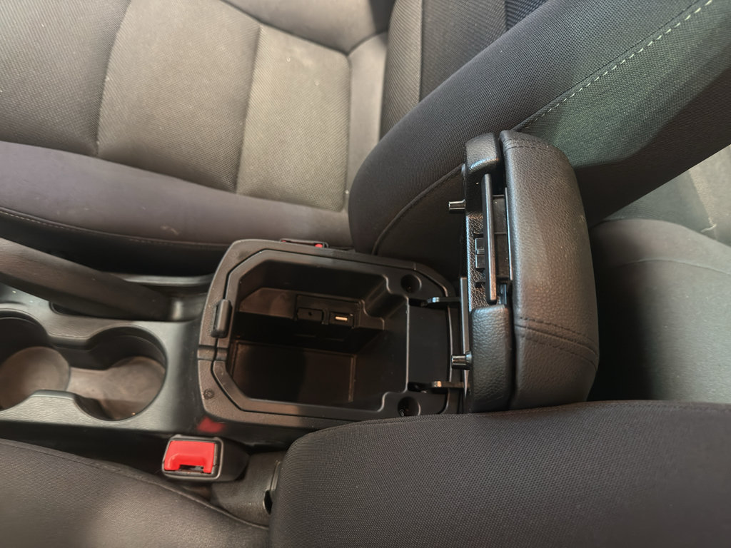 Used 2014 Chevrolet Cruze LT FWD image 21