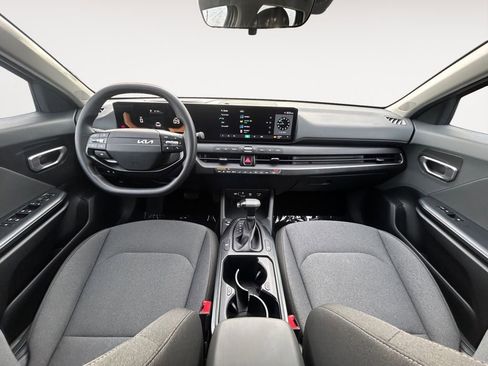 Used 2025 Kia K4 FWD image 13