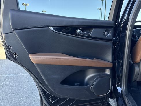 Used 2022 Lincoln Nautilus Reserve w/ Equipment Group 201A image 28