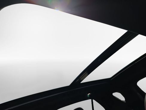 Used 2022 Chevrolet Equinox RS w/ RS Leather Package FWD image 23