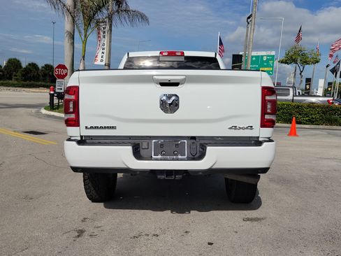 Used 2024 RAM 2500 Laramie AWD/4WD image 6