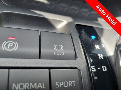 Used 2019 Toyota RAV4 XLE w/ Convenience Package AWD/4WD image 17