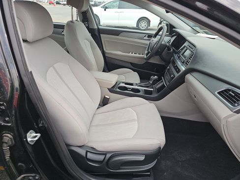 Used 2016 Hyundai Sonata SE image 11