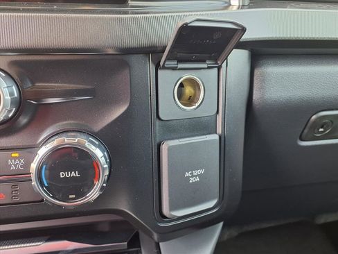 New 2026 Ford F450 Platinum image 12