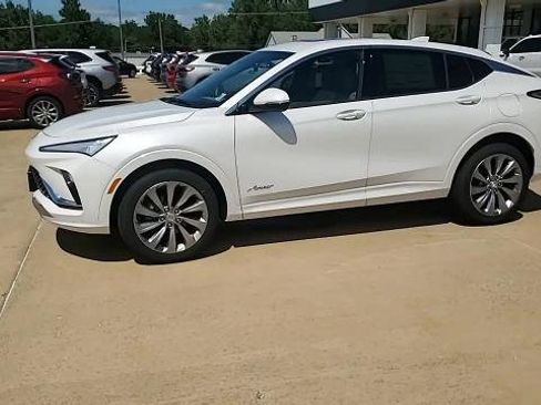 New 2025 Buick Envista Avenir image 5