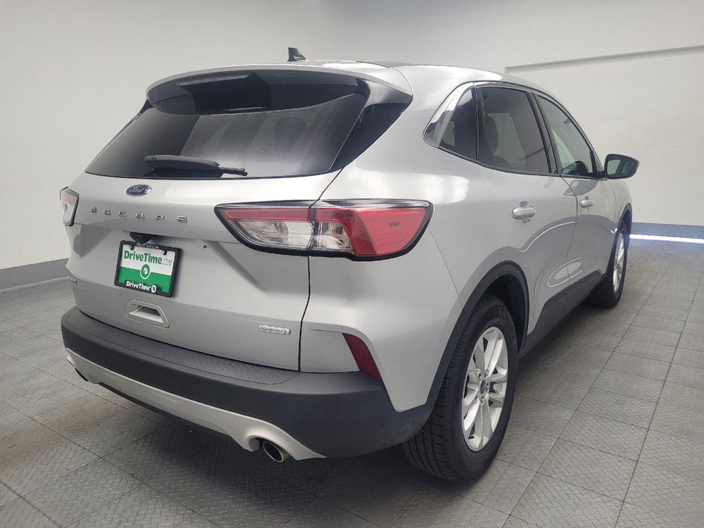 Used 2020 Ford Escape SE FWD image 9