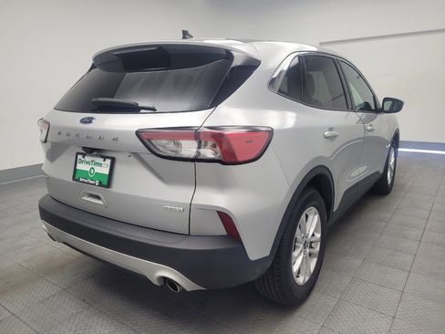 Used 2020 Ford Escape SE FWD image 9