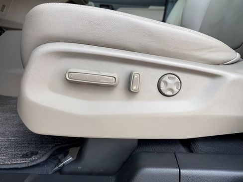 Used 2024 Honda Odyssey EX-L image 12