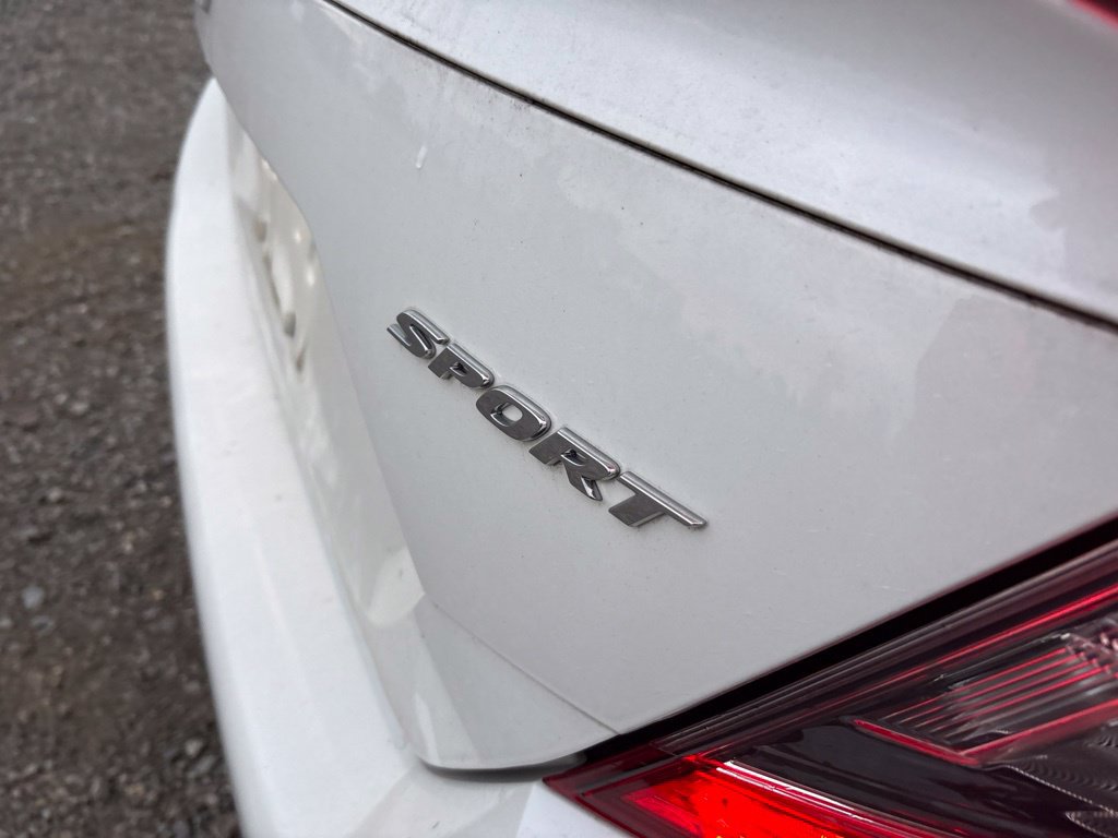 Used 2019 Honda Civic Sport image 4
