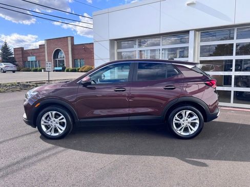 Used 2023 Buick Encore GX Preferred w/ Cold Weather Comfort Package FWD image 2