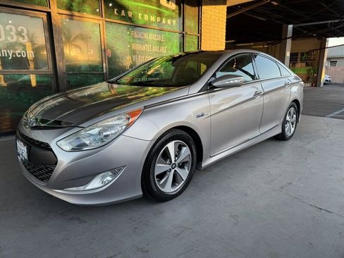Used 2012 Hyundai Sonata Hybrid w/ Ultimate Pkg image 1