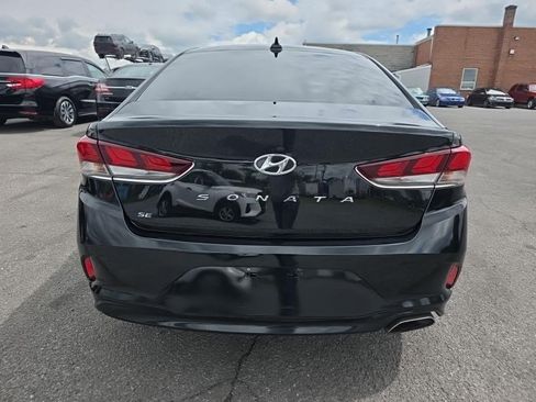 Used 2018 Hyundai Sonata SE w/ Cargo Package FWD image 7