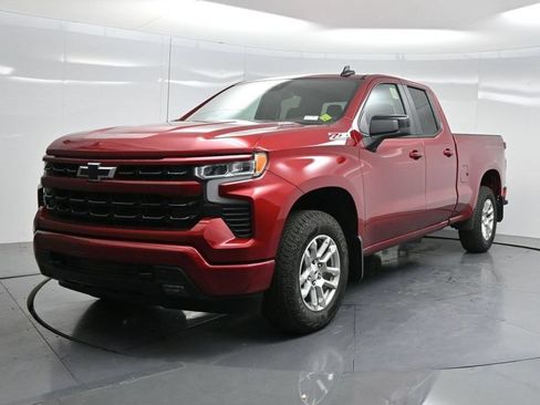 Used 2025 Chevrolet Silverado 1500 RST w/ Z71 Off-Road Package AWD/4WD image 76