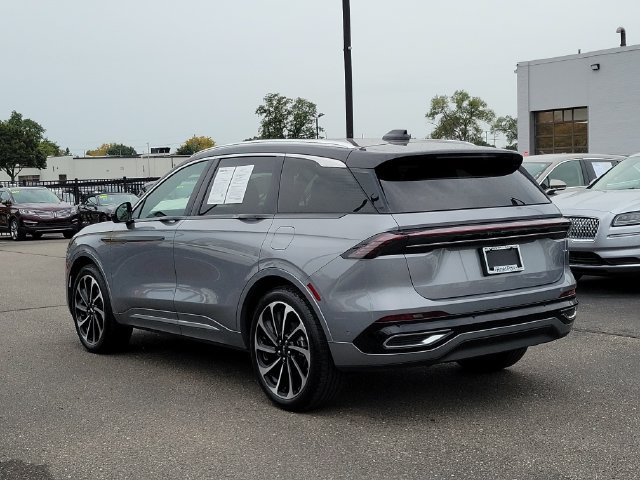 Used 2024 Lincoln Nautilus Black Label AWD/4WD image 3