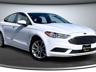 Used 2017 Ford Fusion SE w/ Fusion SE Technology Package