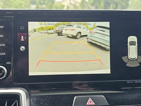 Used 2023 Kia Sorento S w/ Panoramic Sunroof Package FWD image 37