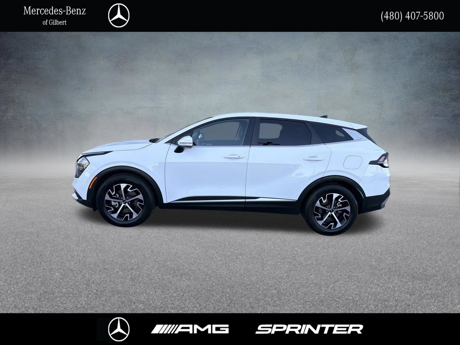 Used 2023 Kia Sportage EX FWD image 3