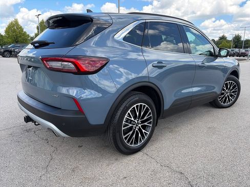 Used 2026 Ford Escape SE w/ PHEV Premium Package FWD image 9