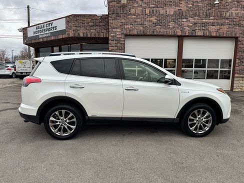 Used 2017 Toyota RAV4 Limited w/ Advanced Technology Package image 19