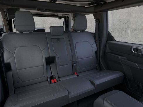 New 2025 Ford Bronco Badlands w/ Sasquatch Package image 11