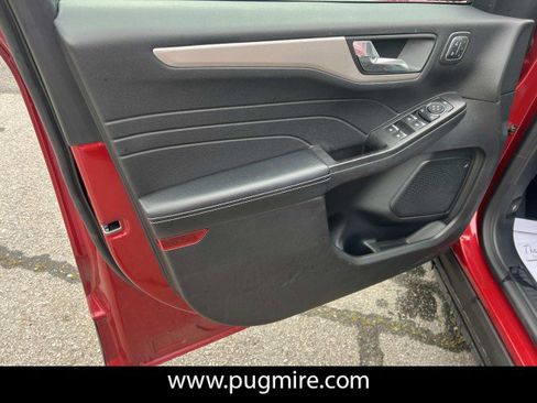 Used 2021 Ford Escape SEL w/ Technology Package image 10