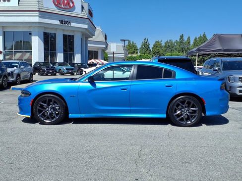 Used 2023 Dodge Charger R/T w/ Plus Group image 2