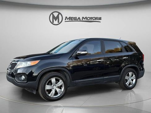 Used 2013 Kia Sorento EX image 2