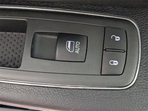 Used 2012 Dodge Charger SXT Plus image 32